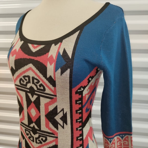 🆕Flying Tomato | Aztec Print Bodycon Sweater Dress Size Small Women's - Picture 4 of 16
